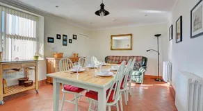 Enfield House - Image 5