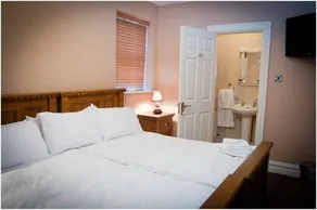 Hopper Inn Bar & Guest Accommodation - Image 5