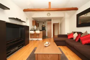 Butterfield House - Image 2