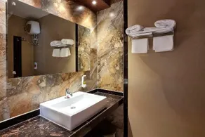 North Star Hotel - Image 3