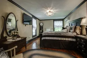 Red Gate Inn - Image 2