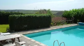 Gratton Lodge Guest House - Image 4