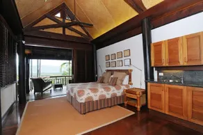 Kalimna - Luxury Holiday Home - Image 3