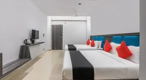 Super OYO Townhouse 639 Hotel Citadel 2 - Image 3