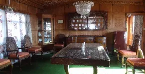 R. I. E. Heritage Group of  Houseboats Srinagar - Image 5