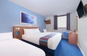 Travelodge Watford Central - Image 3