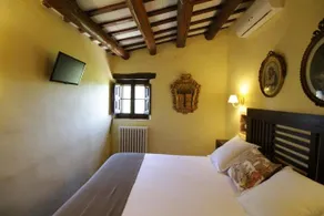 Can Mateu de La Creu - Image 3