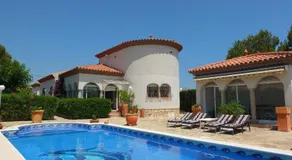 Villa Leonore Stunning 2bedroom Villa With Air-Conditioning & Private Swimming Pool - Image 2