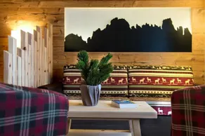 Hotel Chalet Dolomites - Image 2