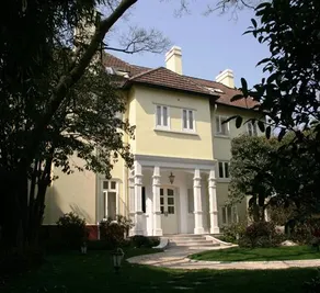 Julu Garden Villa - Image 4