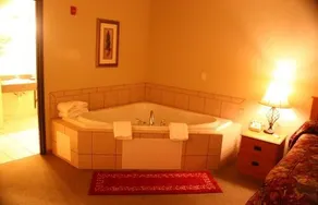 Hometown Guesthouse - Image 4