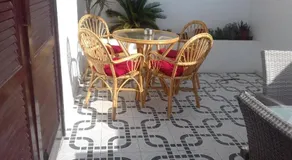 Apartamentos Playa Honda - Image 2