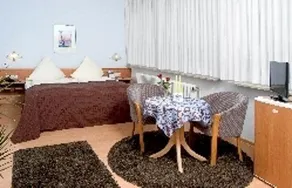 LouM City-Hotel an der Römermauer - Image 4
