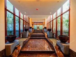 Yihe Funiu Shanju Hot Spring  Hotel - Image 4