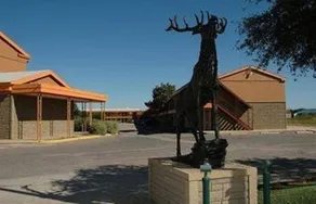 Bradford Inn & Suites - Image 3