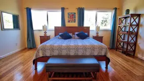 SANDRA'S RAINBOW RETREAT - Image 2