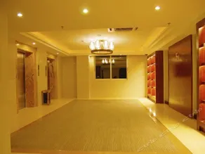 Huafang Hotel - Image 4