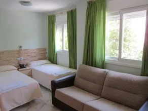 Apartahotel Doña Reyes - Image 5