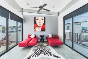 Town House in Laguna Park 56-50 - Image 3