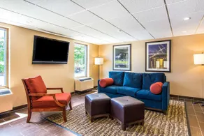 Comfort Inn Newport News/Williamsburg East - Image 5