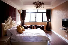 Secret Garden Inn Jiaxing - Image 3