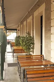 The Rising Sun Hotel - Image 4