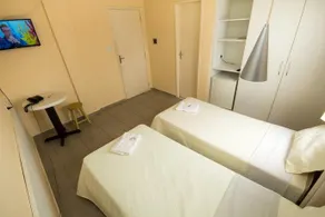 Neuman Hotel - Image 5