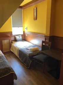 Szekelykert Hotel - Image 5