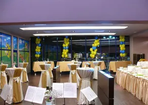 City Hotel - Image 3