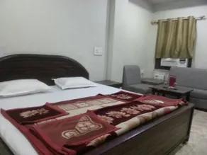 Hotel Pleasure Palace - Image 3