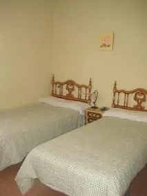 Hostal Restaurante Las Ruedas - Image 2