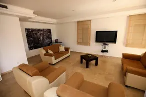 Palm Lane Residence - Image 5
