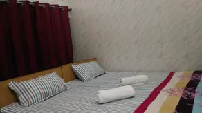 Goldy Guest House - Image 5