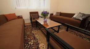 Vintage Apartment - Image 4