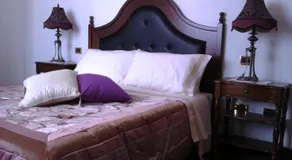 Villa Antique - Image 2