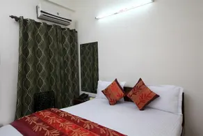 Oyo Rooms Sector 38 - Image 5