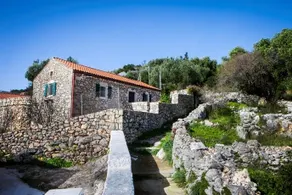 Fiskardo Cypress Cottage - Image 2