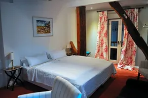 Romantik Hotel Zum Rosenhof - Image 5
