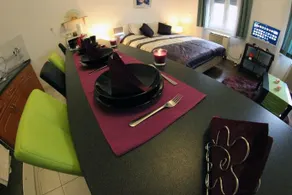 Icons Apartments - Image 2