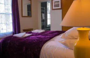 Ferry House Lodge - Image 2