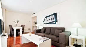 Retiro Park Apartment by Flatsweethome - Image 3