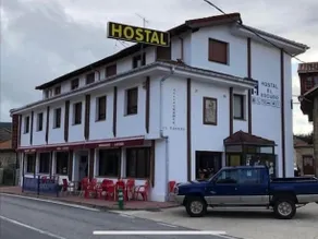 Hostal El Escudo - Image 1