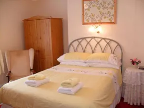 The Florida Guest House - Image 5