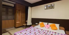 Inchara Hotel - Image 2