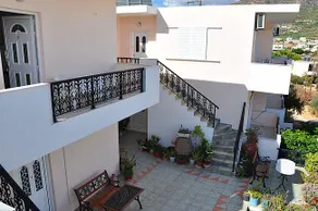 Golden Star Apartments - Image 4