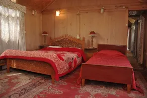 Sikandra Palace Group of Houseboats - Image 5