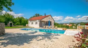Holiday House with pool Jelena - Image 2