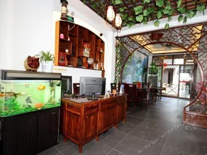 Yuhua Chunxiao Boutique Theme Inn - Image 4