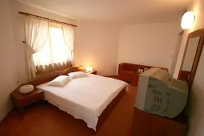 PENSION A & B - Image 5