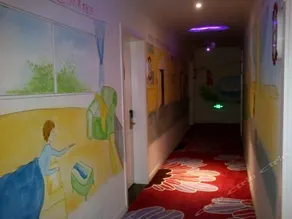 Ever Nice Theme Hotel - Image 3